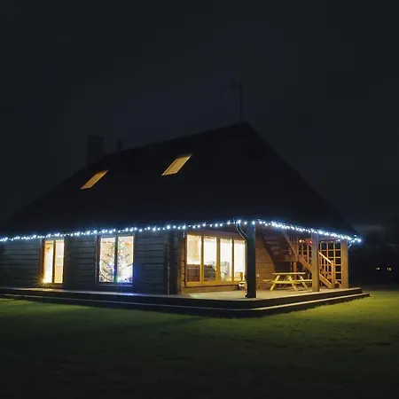 度假居 Rootsimaa House *