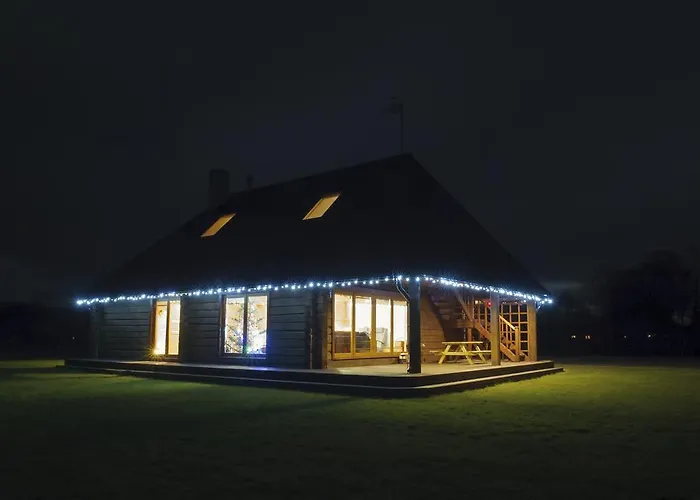 Holiday home Rootsimaa Holiday House *